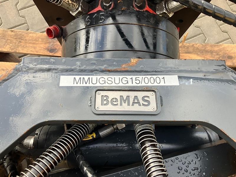 UNIVERSAL-GREIFSCHAUFEL 15