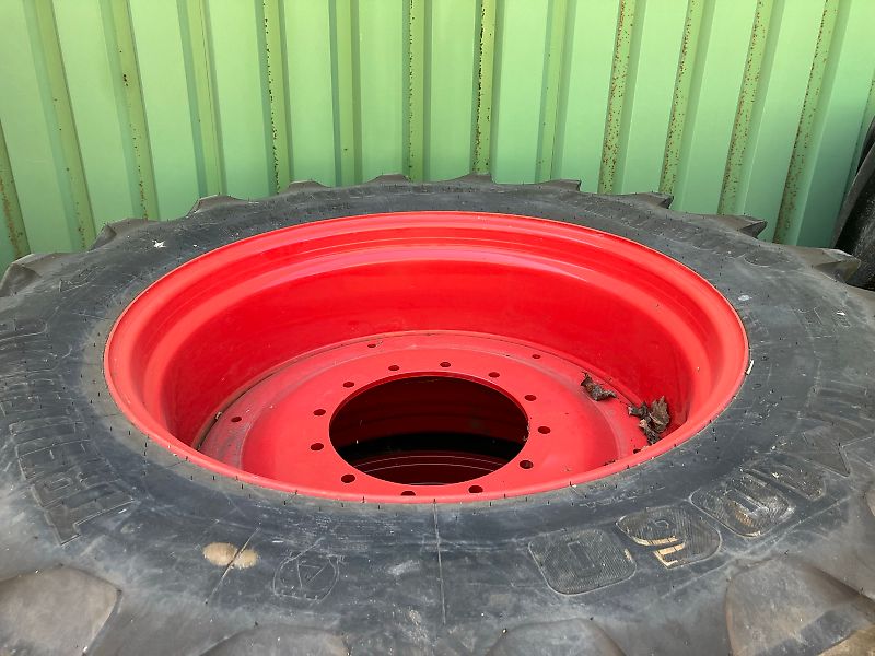 Fendt 650/60R38 + 750/70R44