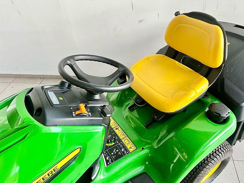 John Deere X305R