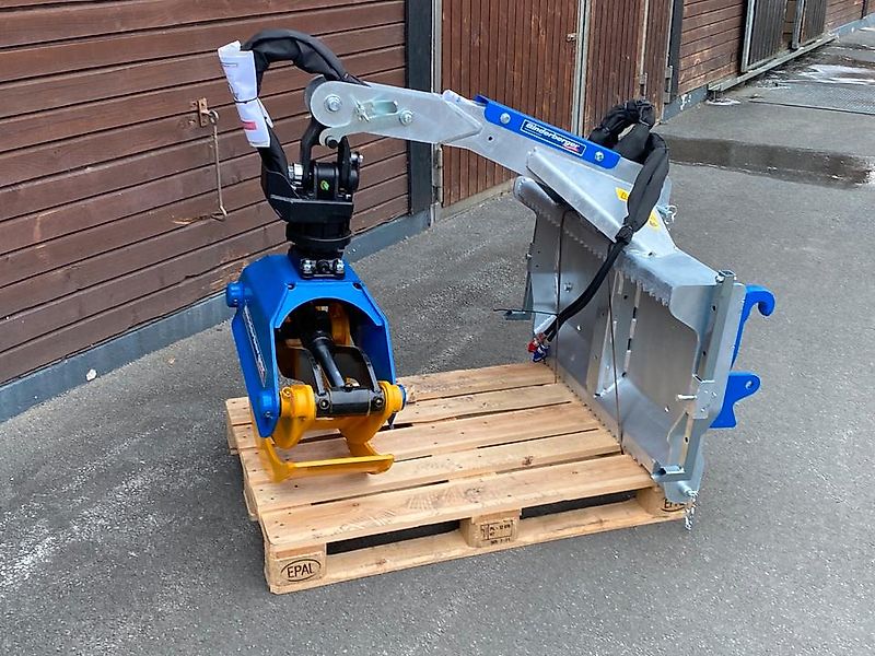 Binderberger Rückezange Forstzange Frontladerzange Holzgreifer