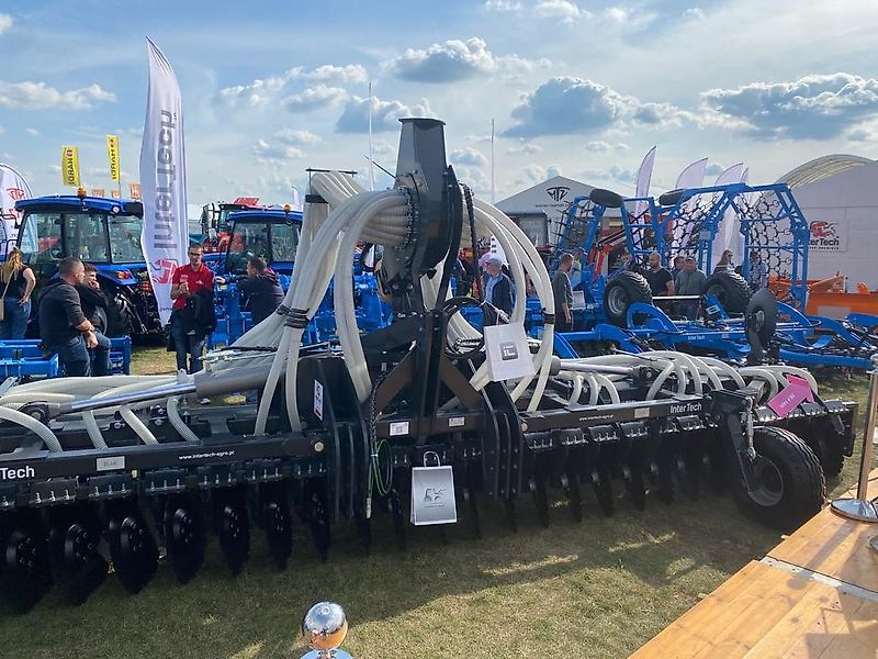 D&D Landtechnika Scheibenegge mit Applikator zur Gülleausbringung 7,5m