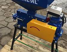 UNIMETAL Getreidequetsche 200 kg/h/Grain crusher/Molino de granos/Zgniatacz ziarna