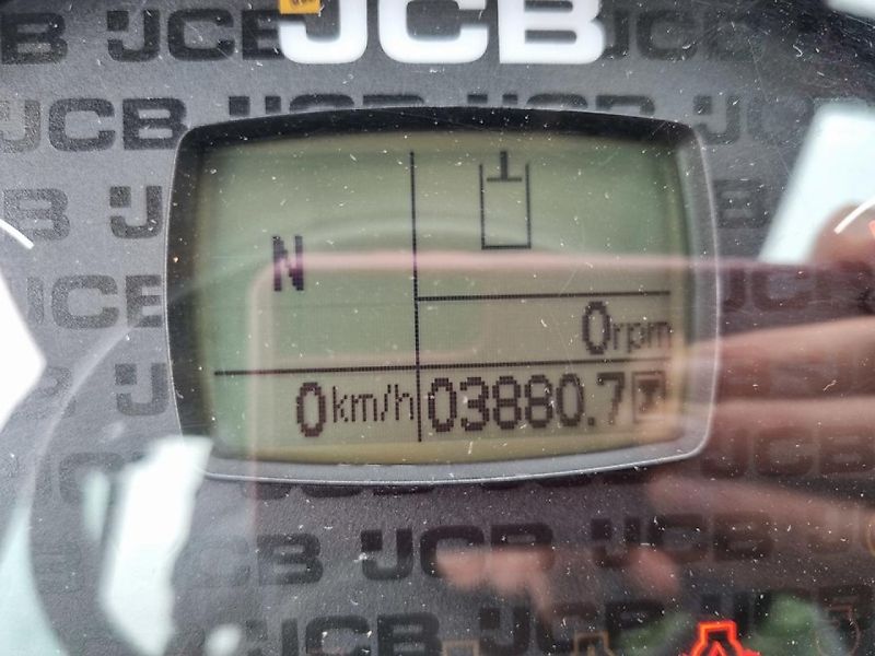 JCB KOMPAKTRADLADER 409 AGRI
