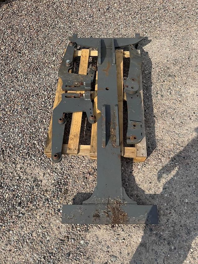 Massey Ferguson Unterzug für 8er Serie, war vorher an einem 8732 verbaut