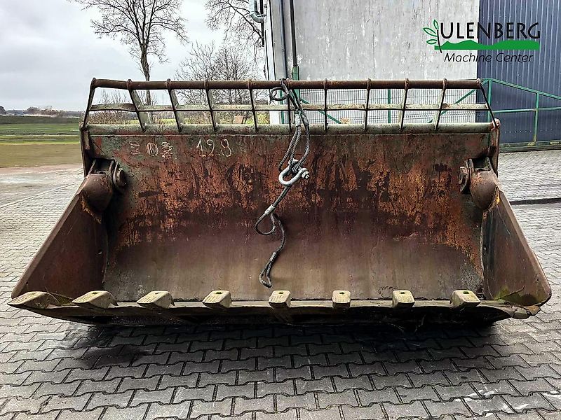 Lyzka rozwiena do ladowarki lub koparkoladowarki V