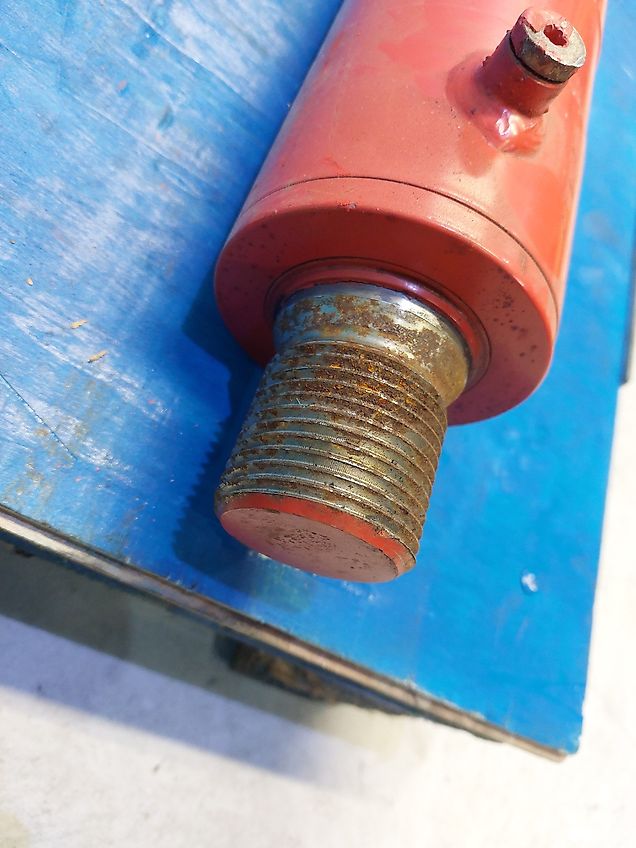 Taarup 3310C Cylinder KT 69373000 (Spare part/Reservedel/Ersatzteil)