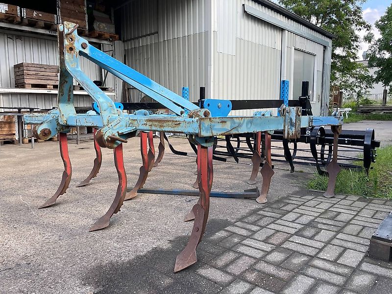 BM Maschinenbau Grubber Generalüberholt 2,50m mit neuer Flachstabwalze und Zustreicher