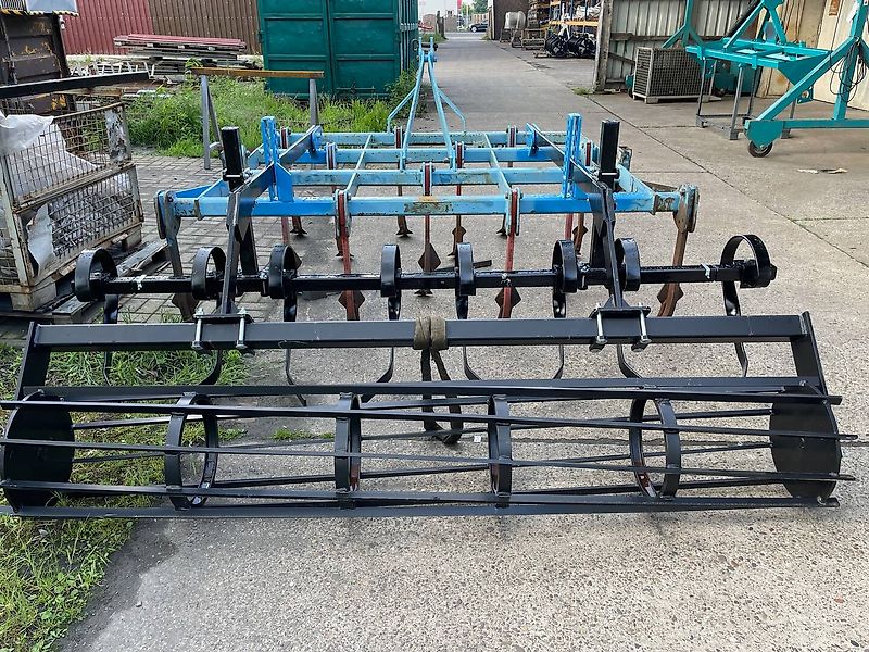 BM Maschinenbau Grubber Generalüberholt 2,50m mit neuer Flachstabwalze und Zustreicher