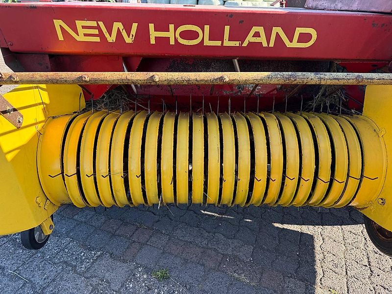 New Holland Super 68