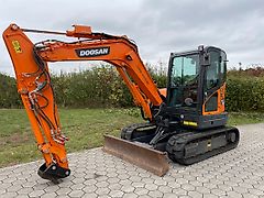 Doosan DX63-3
