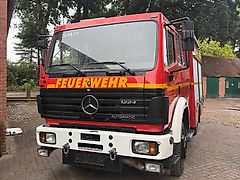 Mercedes-Benz 1224 AF TLF16 Feuerwehr Automatik Allrad Expedition