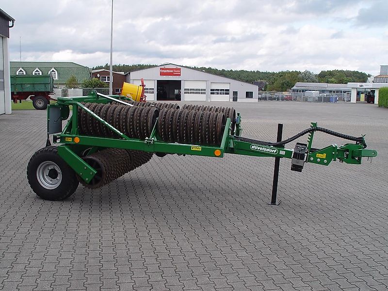 Düvelsdorf Strigel Green Rake Expert 6m+Terra Roller Eco 6,30m