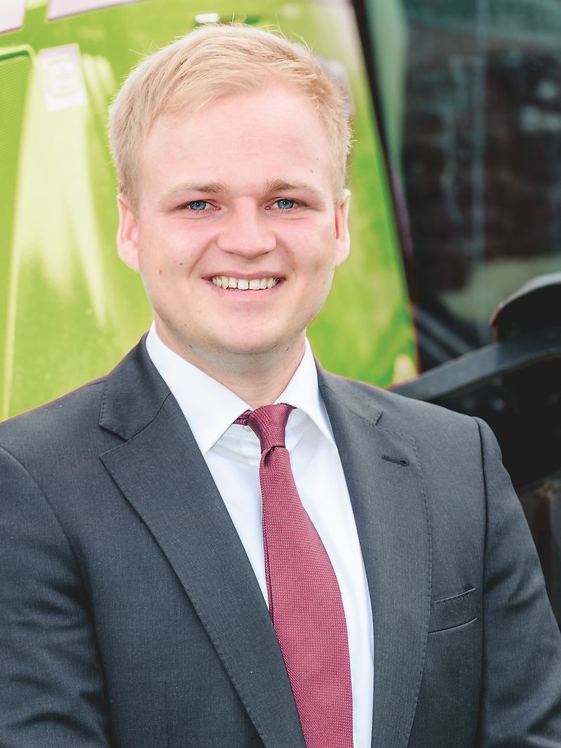 Osoba do kontaktu Pan Philip Karl