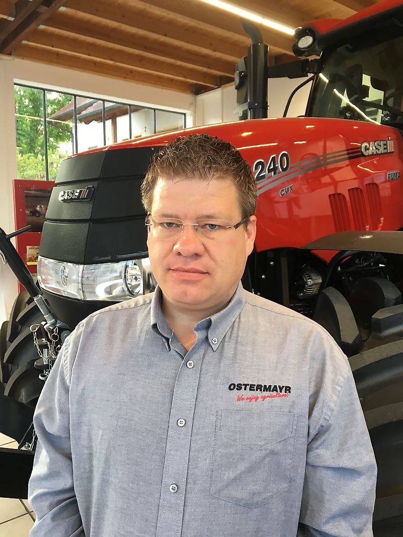 Osoba do kontaktu Pan Stefan Ostermayr