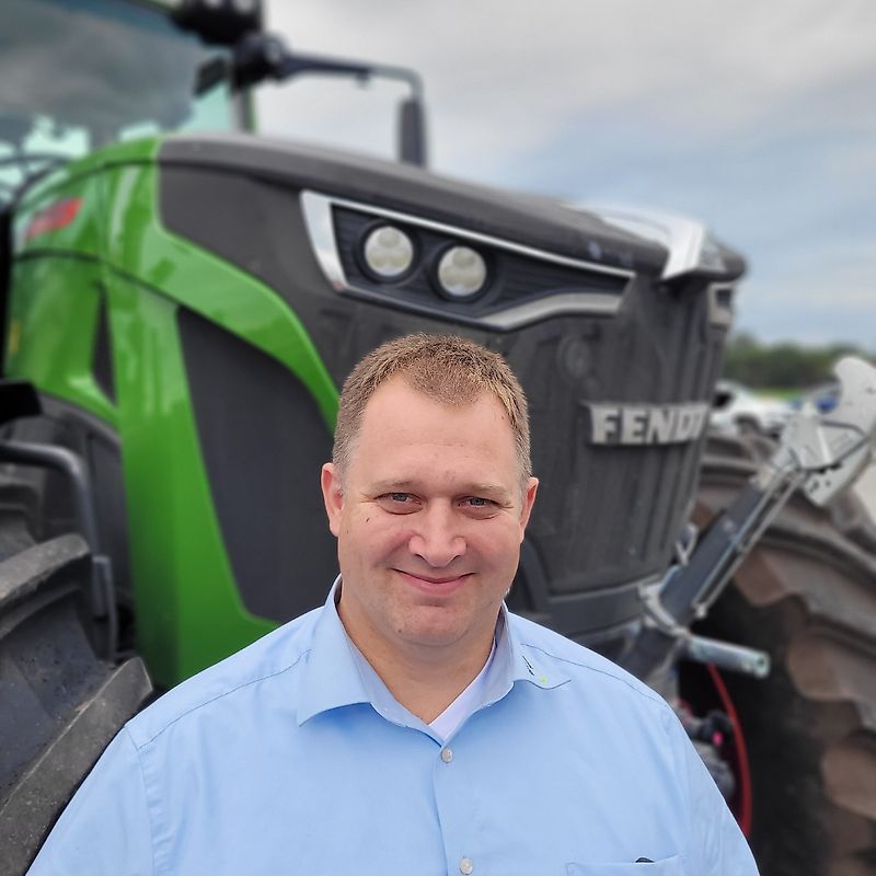 Osoba do kontaktu Pan Bastian Konetzni