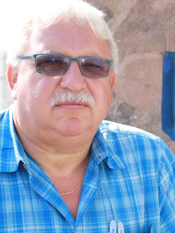 Osoba do kontaktu Pan Meinrad Kopf