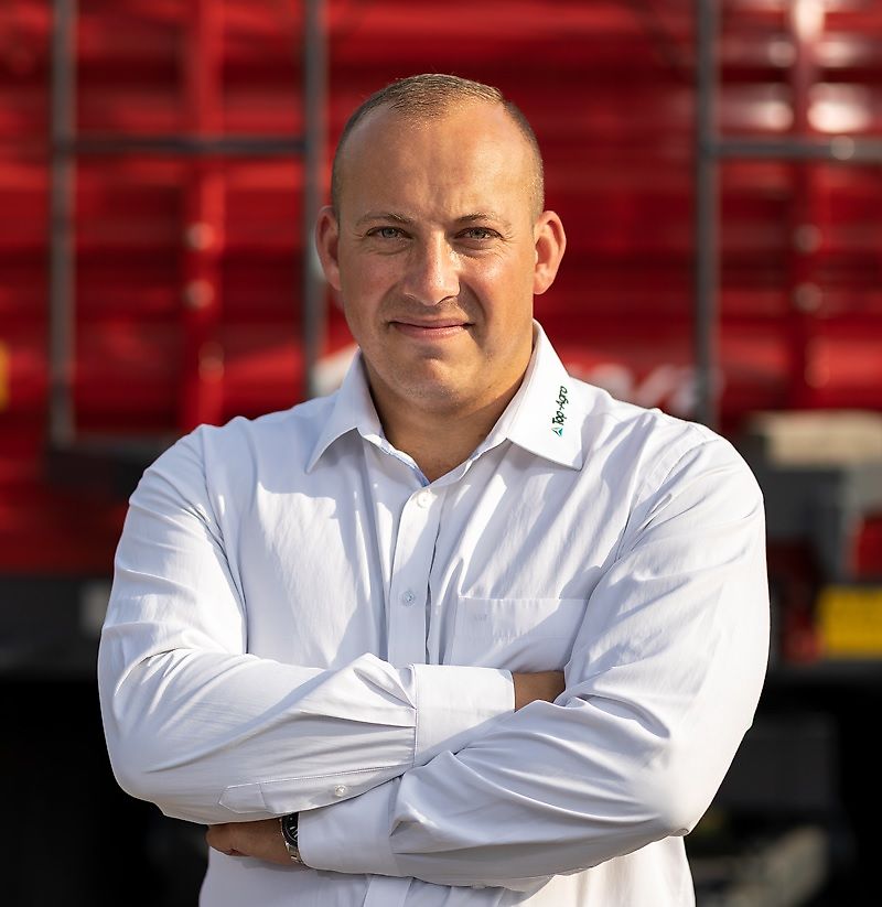 Osoba do kontaktu Pan Kamil Wisłocki