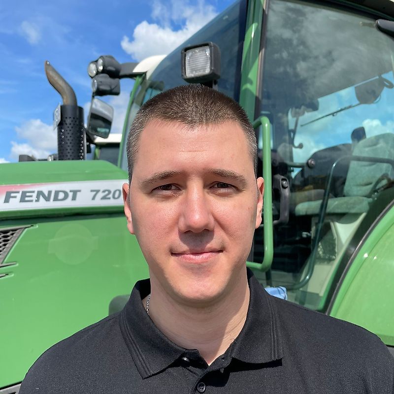 Osoba do kontaktu Pan Dorde Vukosavljevic